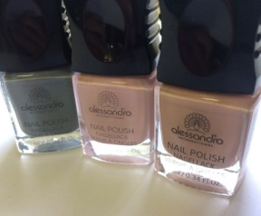 Alessandro (Алессандро) Лак для ногтей (Nail Polish) в ассортименте, 10 мл 