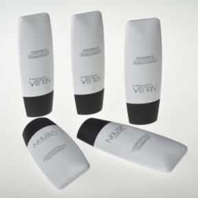 Nouba (Нуба, Ноуба) Тональная основа (Foundation Hydrostress)